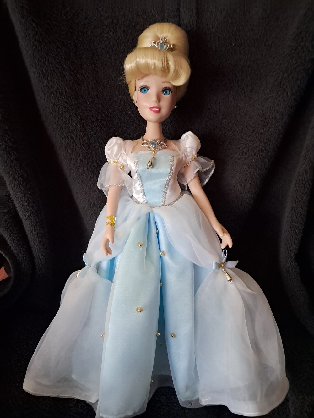 Porcelain Cinderella 16"